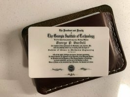 Зачем нужна в бумажнике такая копия диплома?