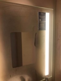 Очевидно, за этим прямоугольником расположена камера