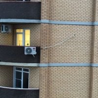 когда у себя ни окна ни балкона, но есть сосед..