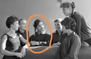 Интересно, кто нибудь сказал им?