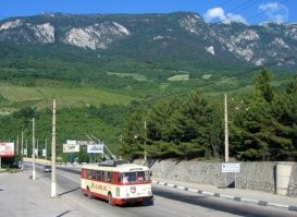 А видел когда-нибудь дорогу, способную питать электрический автобус?