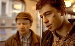 Называй честнее - это почти квинтэссенция капитализма, фашизм. Посмотри на соседние посты, все-то о узбеках и прочих, все беды от них. Как это все предсказуемо, как это все похоже на детский мат в шахматах, вот только играют серьезные дяди со школьниками по жизни, а страдать весь мир.
---
Мне рисуют, что миллиардеры и президенты идут в одном строю с нами, Бессмертный Полк, но на деле мне проблемы вьетнамского-эквадорского работяги за бутылкой бухла окажутся намного ближе, чем траблы Дерипаски.
Не брат ты мне..... жопа капиталистическая!