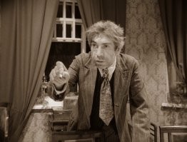 Я на 16 аршинах здесь сижу и сидеть буду!