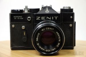 Первый Зоркий-4 (батин), потом Зенит-TTL, Praktica (досталась по случаю). TTL пожалуй использовался наиболее интенсивно. Был и полный парк объективов. Ну и вот это вот панорамное чудо ФТ-2, фото делалось на три стандартных кадра, путем поворота объектива.