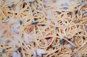 как ни странно, но так же бывает и НЕ свежая паста ;)