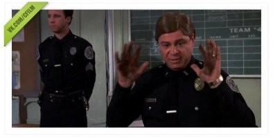 Демотиваторы: от коровок до курьеров 