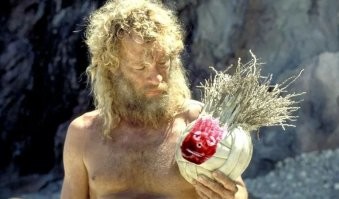 Единственный доставщик посылок, к кому не может быть претензий.