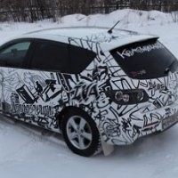 Парень фанатеет по великам,  :) поэтому попросил велобренды вписать,  ну и стиль городского хаоса и граффити.