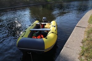 а чо с ней не так? это ровно с другой стороны. на надувнушке там катался