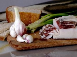 Ну, как оба скажите.....