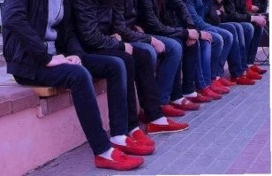 Кожаный салон и перегородка между водителем и пассажирами: редкий лимузин ВАЗ-21109 «Консул»