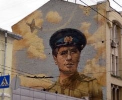 Графити это мазня редкая криворукая.  Вот вам для сравнения муралы