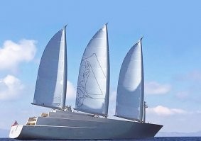 зато тут, в мачте, есть каюта ,для смотрителя паруса.