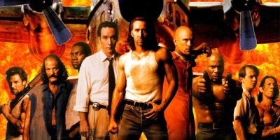 В Кузьминках, у театра, мигранты устроили шоу: полиция аплодирует не покладая рук