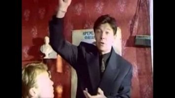 "Мужчины так не ездят": актер Игорь Скляр попал в ДТП в Санкт-Петербурге