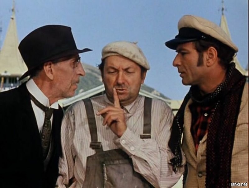 Юрский играл Остапа уже более опытного по жизни! Поэтому у него нет той наглости и напористости, что в прежних "12 стульях"! Тут Юрский вне конкуренции!
А в "12 стульях" Гайдая кроме Остапа еще ведь были персонажи! И актеры блестяще справились со своим ролями!