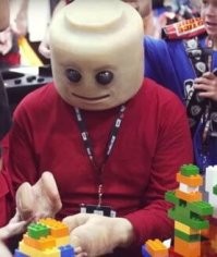 А вот и первый покупатель!