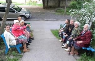 Самая невротнейросеть сидит у подъезда, разложит по по полочкам <span style='color:gray'>[мат]</span>з <span style='color:gray'>[мат]</span> че происходит и в телеке и в стране и по жизе