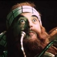 По три с половиной года за пранк. Каждому!