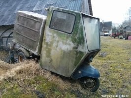 пищевые отходы собирали, прием стеклотары. всякие сварщики жэковские возили баллоны свои. нормальный для своего времени транспорт. мне особенно нравились с самопальными кабинами) почти машина.