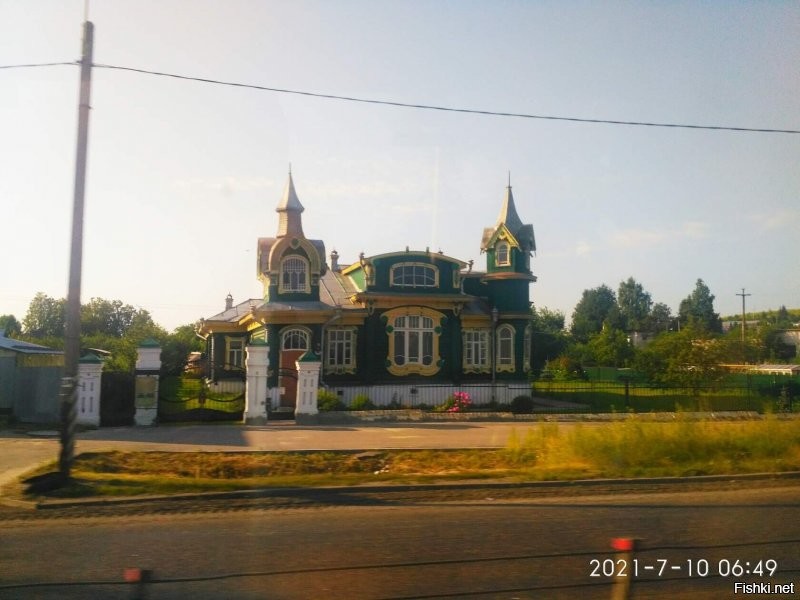 Летом были проездом