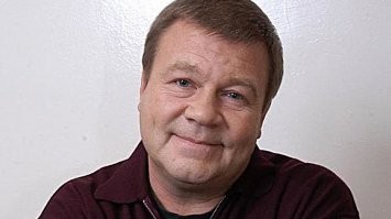 херли там искать-то