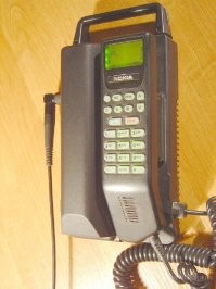 Вспомнил, прослезился. Сотовая связь, тарифы и телефоны в конце 90-х