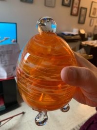 Потому что без гравицапы он только так летает. 
На мужик гравицапу