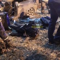 ""...пассажиры легковушки 17-летняя Александра Толова  и 21-летний Виталий Богачев  , оба были студентами, скончались на месте аварии до приезда кареты скорой помощи. 20-летний водитель «Opel Astra» Олег Черезов с диагнозом сотрясение головного мозга, ушиб правого бедра, ушибленная рана правой руки и ушиб грудной клетки был госпитализирован в больницу Нижнего Тагила. По результатам медосвидетельствования он оказался трезв. Как сообщили сообществу «Инцидент Нижний Тагил» в отделе пропаганды ГИБДД Нижнего Тагила, ранее Олег ранее уже привлекался один раз за нарушения ПДД. Стаж управления транспортным средством водителя с 2019 года. В своих первых показаниях он заявил, что ничего не помнит. Как мы уже сообщали ранее, по данным сообщества «Инцидент Нижний Тагил» Олег буквально несколько месяцев тому назад устроился на службу в ОМОН, и был уволен по отрицательным мотивам после служебной проверки. Так как у нас имеется информация о том, что в момент ДТП водителя «Opel Astra» Олега Черезова выбросило из салона автомобиля через лобовое стекло, то у подписчиков, сообщивших данную информацию, и у нас возник резонный вопрос: «А были ли они пристегнуты?..."