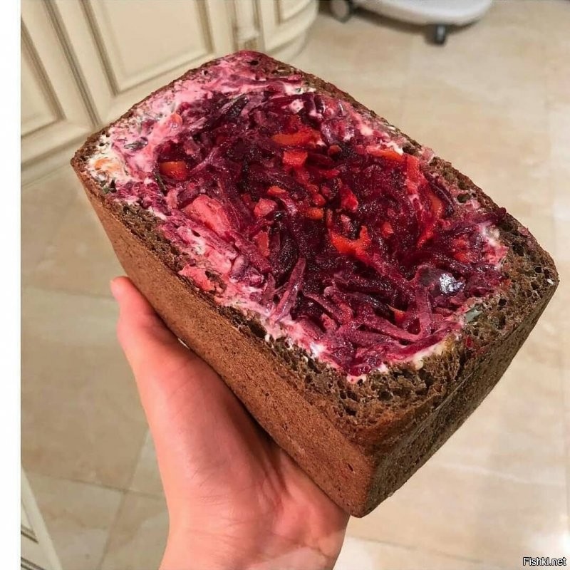 Селедка под шубой в хлебе