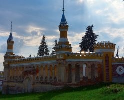 Усадьба С. П. фон Дервиза в Кирицах. Фото мои.