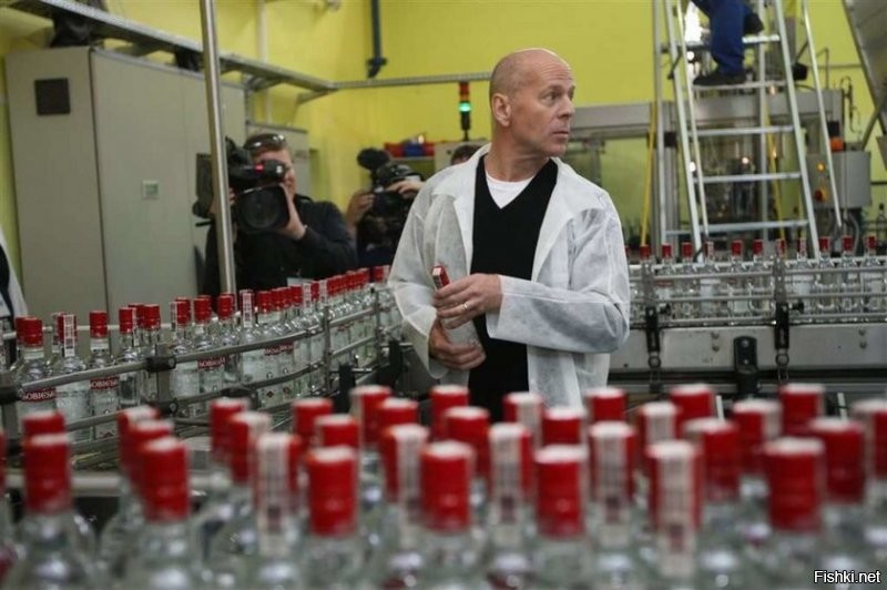 Если ЭТО, то пора звать Брюса с пятым элементом. Вода, воздух, земля, огонь и... водка.