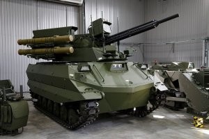 Вот робот курьер, а в тексте детские игрушки. И самое интересное что за ними на расстоянии машина с полицией или охранники. В ЕС(а это псевдо ЕС) такие же воры как и во всем мире. Такой супервездеход думаю даже тапок в квартире не сможет переехать. На фото-Боевой_робот_Уран-9.