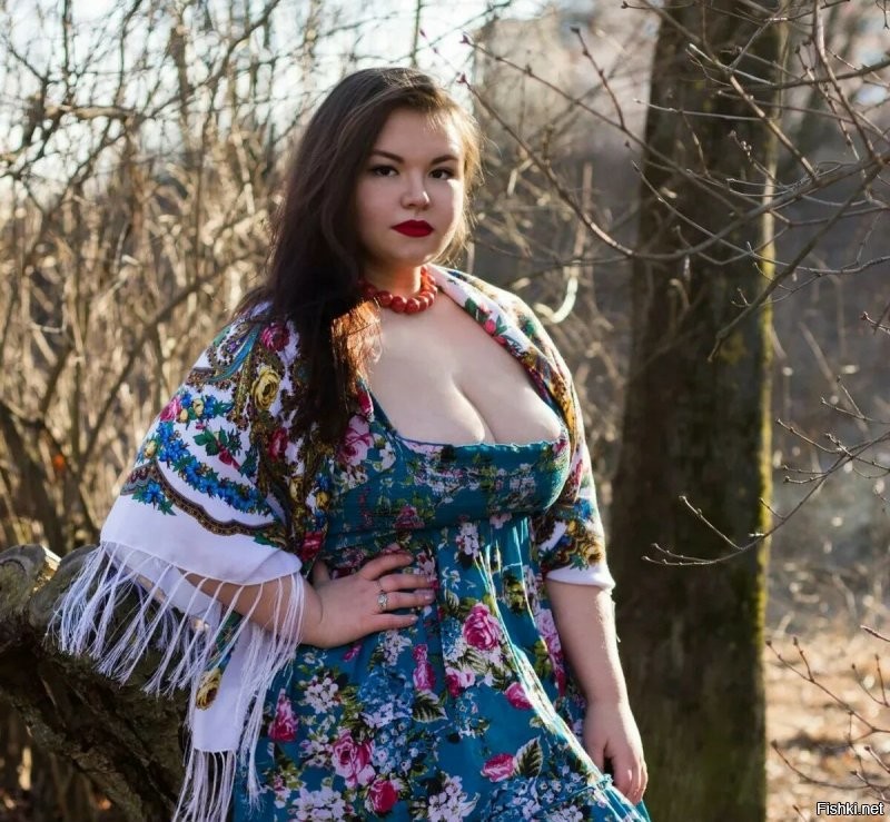 Мария
РОСТ170cm 
ГРУДЬ128cm 
ТАЛИЯ103cm
БЕДРА136cm