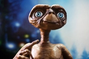 Зачем таиландские женщины носят кольца на шее?