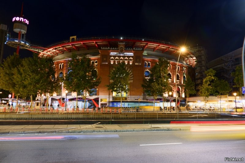 Мало) Добавлю от себя - ночных фото совсем нет