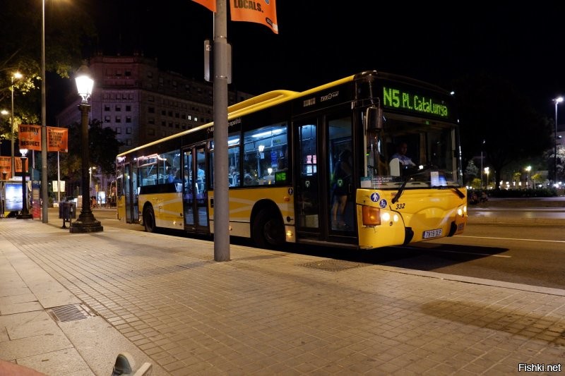 Мало) Добавлю от себя - ночных фото совсем нет