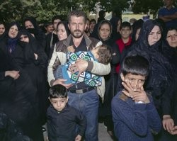 Как то не особо цепляют эти фото западных фотографов ..
Толерантность и прочее зашкаливает  Вот это например