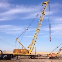 ну и во-первых это кран гусеничный.