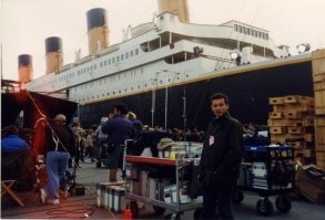 Этот реквизит вроде не продавали, просто разобрали. НО по слухам вроде как, на постройку потратили больше чем обошлось строительство настоящего Титаника.