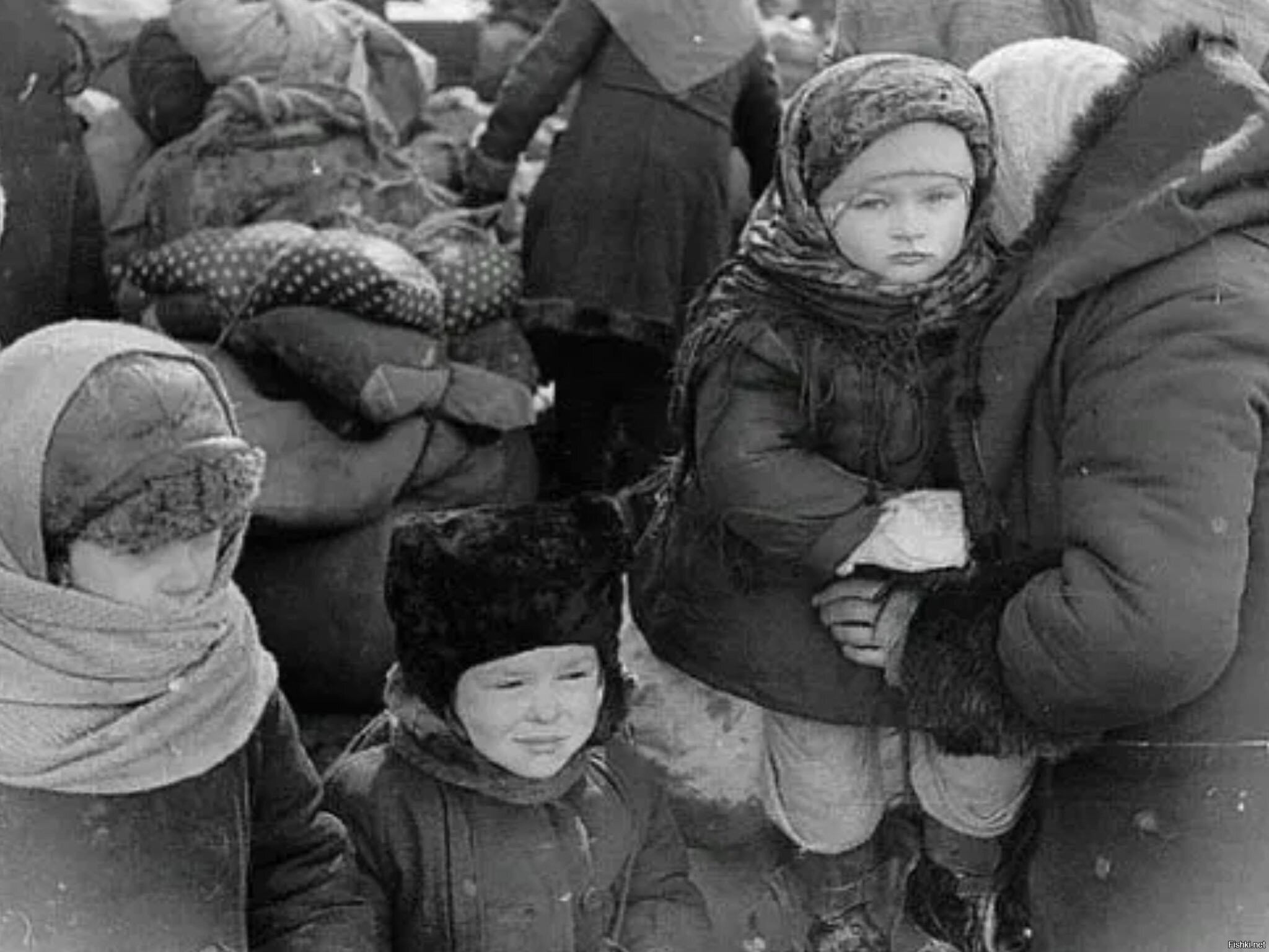 Ленинградские дети фото. Блокада Ленинграда дети. Дети блокадного Ленинграда 1941 1944. Дети блокадного Ленинграда Ленинграда. Дети войны блокада Ленинграда.