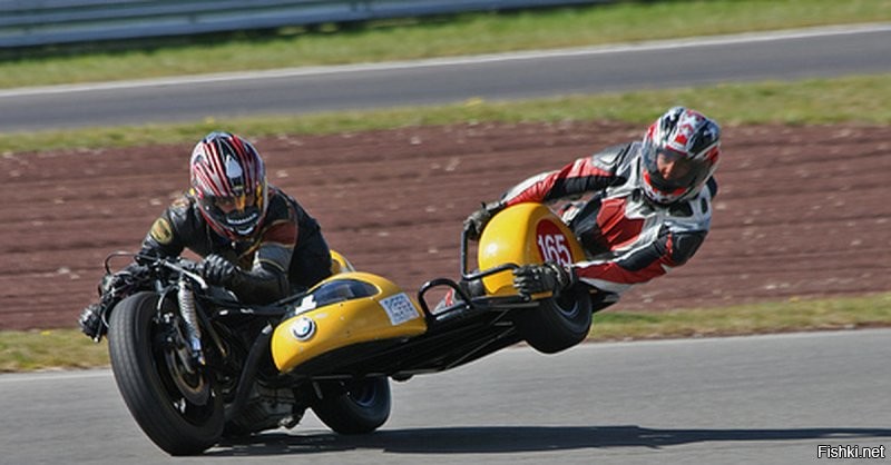 Тренируется ? )