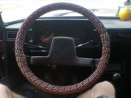 Не только водители автобусов были недовольны тонким рулем !