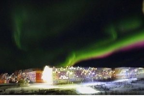 Сверстано коряво-коряво. Хоть и текста мало. Ошибки в датах (первый абзац-бред сивой кобылы), в словах (Анадыр-Анадырь) и т.д. В Билибино нет аэропорта. Он есть за 40 км. в пос. Кепервеем. Из Билибино все летают через Магадан. Самый дорогой населенный пункт в России.
На БиАЭС уже один блок остановлен.