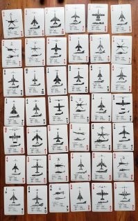 Картишки не все... Но! Главное - нет культового туза пик! А по сути - ловко придумано!