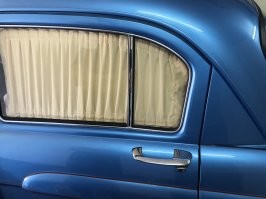 И еще занавески и жалюзи