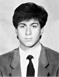 Не я первый их сравниваю, но действительно похожи
Молодые Чаплин и Абрамович.