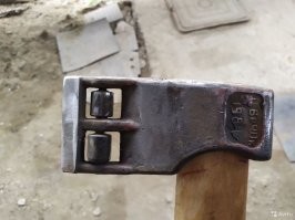 Топор улучшенной конструкции