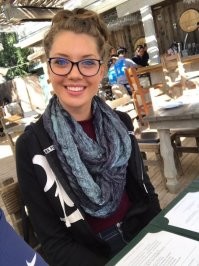 Думаю, с ней работать - приятнее всего. Настоящий профессионалл актерского мастерства