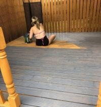 сдается мне, не военнослужищие РККА стоят рядом с бипланом.....
впрочем, аффтору поста это неважно, у нее другие занятия....
.